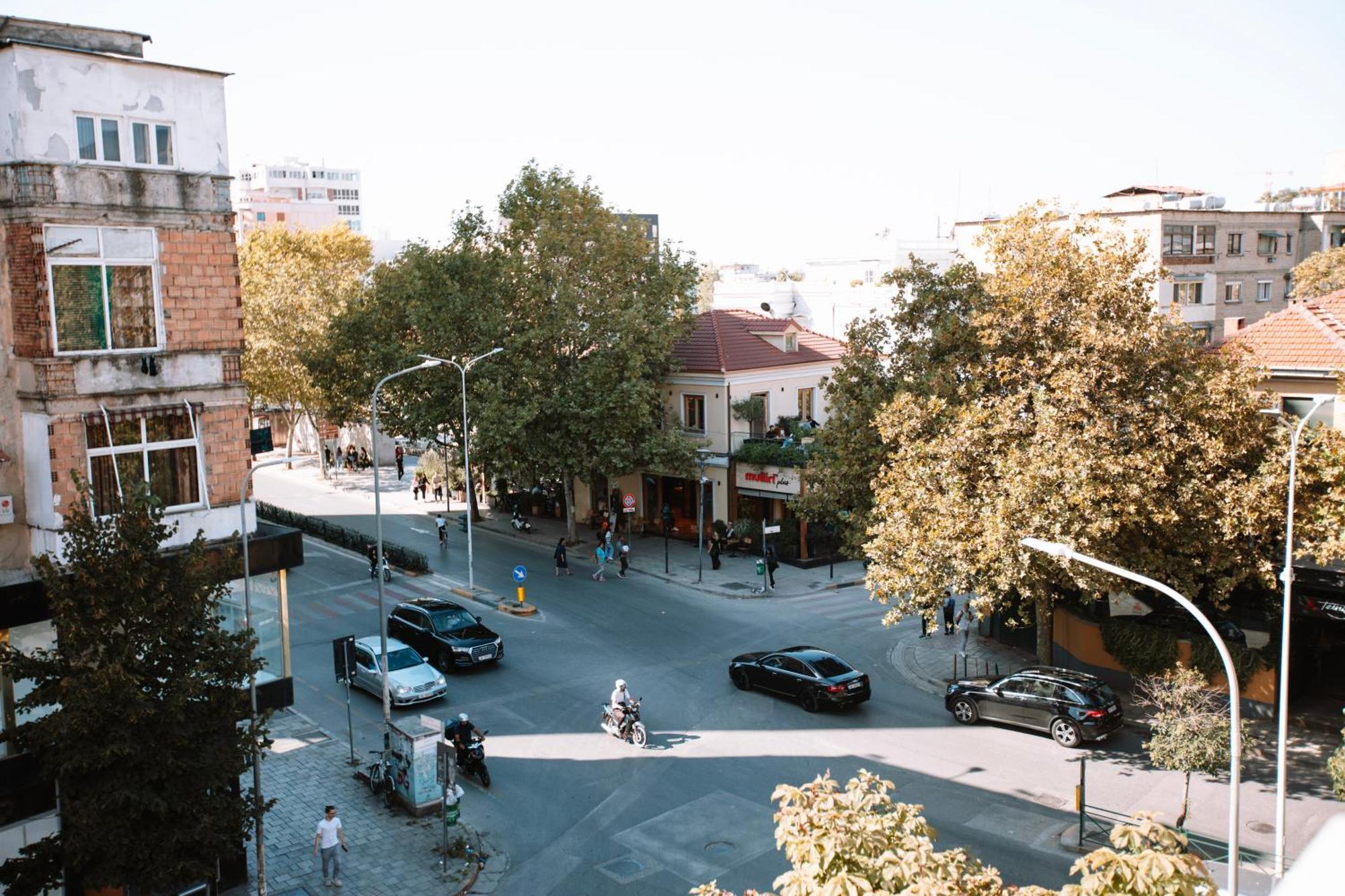 טיראנה Barrikada Str Modern Apartments - The Nest מראה חיצוני תמונה